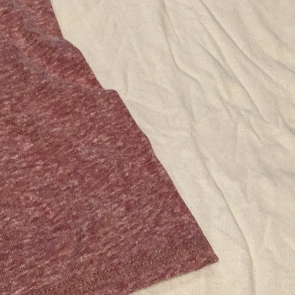 Mossimo Supply T-shirt - Picture 3 of 5